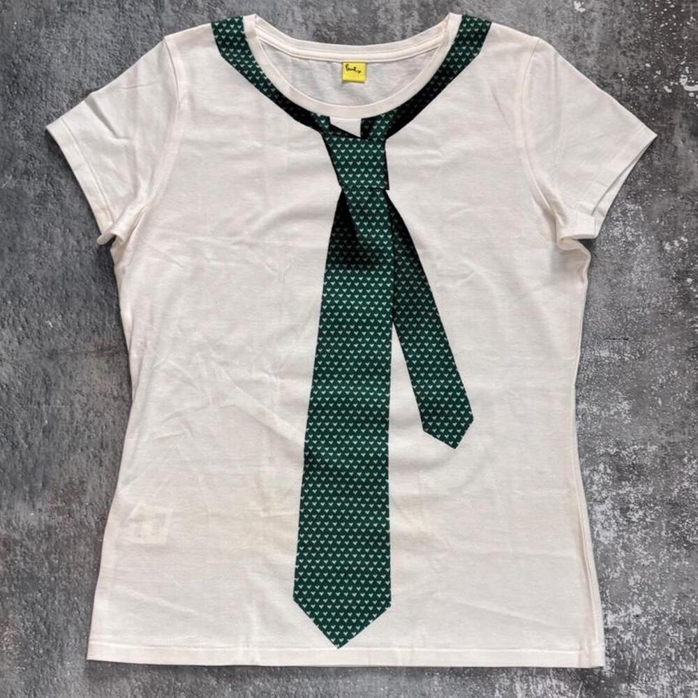 Y2K Paul Smith White & Green Tie T Shirt. White Hearts Tie